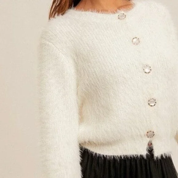 Cream Eyelash Yarn Button Down Crop Cardigan NWT - Picture 3 of 4